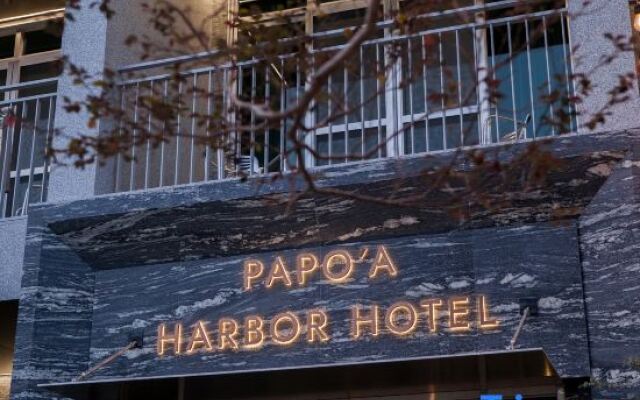 Papo'A Harbor Hotel