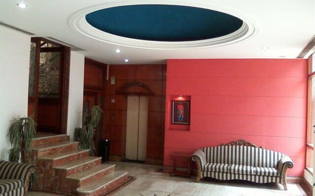 Oyo 3865 Hotel Corporate Park