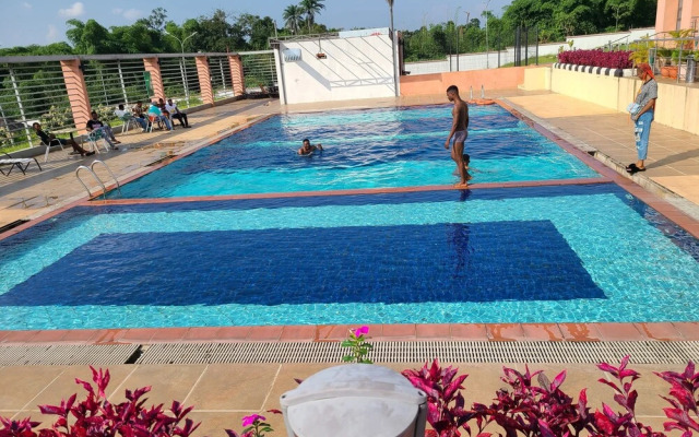 Golden Tulip Agulu Lake Hotel & Resort