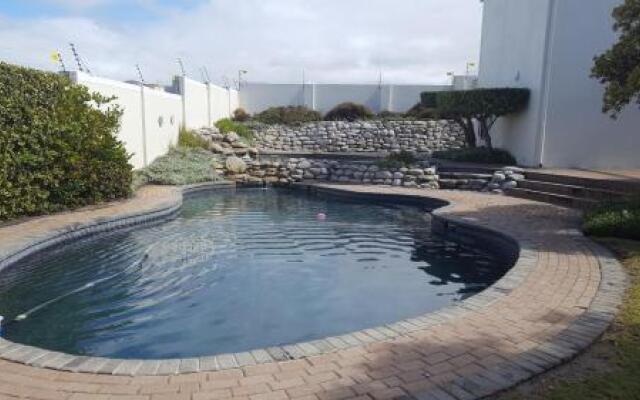 Whale View Self Catering Apartment