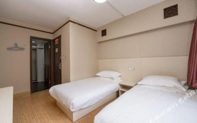 Pujiang Star Inn (Shanghai Yaohua Road Metro Station Store)