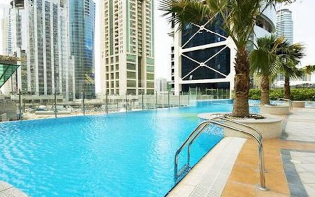 Modern, Stylish Apt Steps to the Beach & Metro!, фото 4
