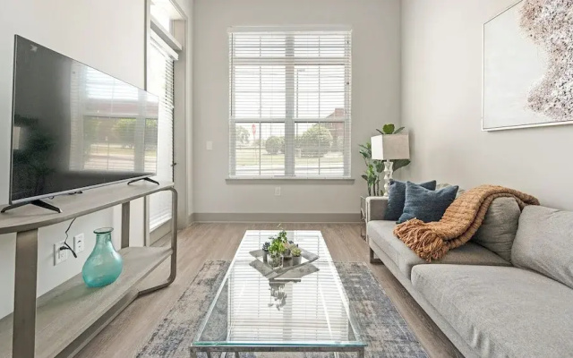 Midtown Nashville Apartments by Landing
