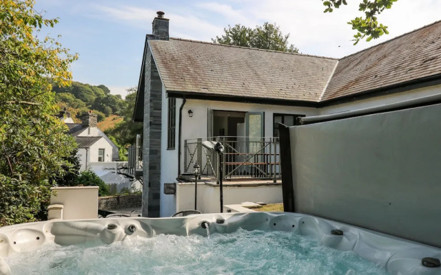 The Coach House at Plas Dolguog