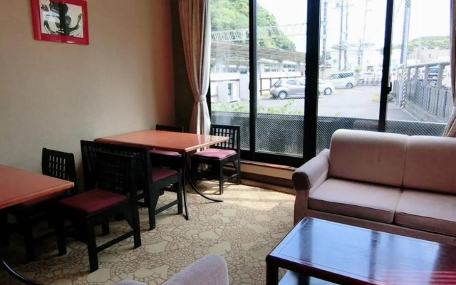 Minshuku Inn Shirahama Ekinoyado