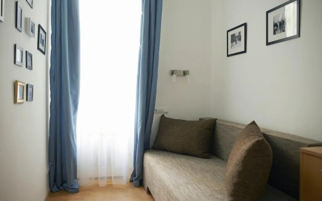 Louisa Apartment
