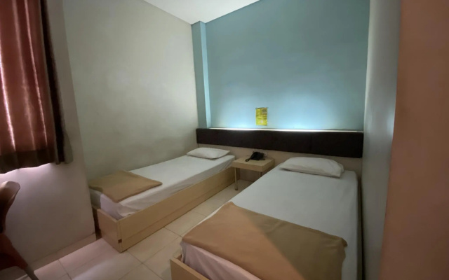 Townhouse Oak Hotel Niaga Surabaya