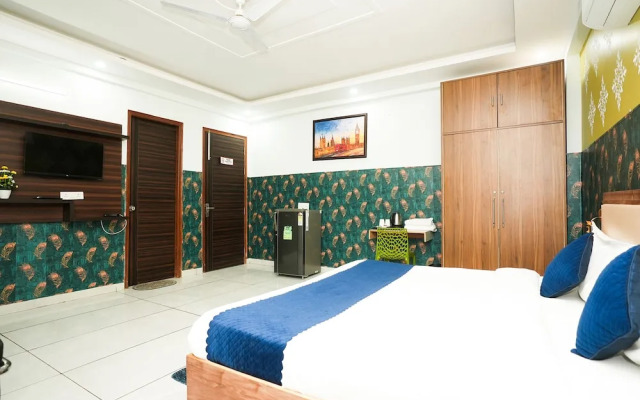Fabhotel Tanvi Premium