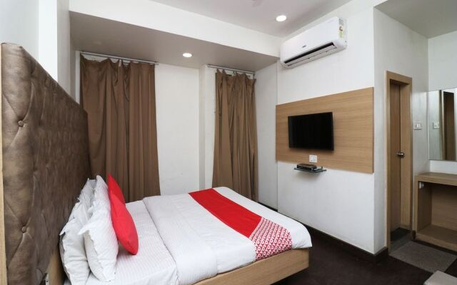Oyo 22315 Hotel Rajdoot Gaurav