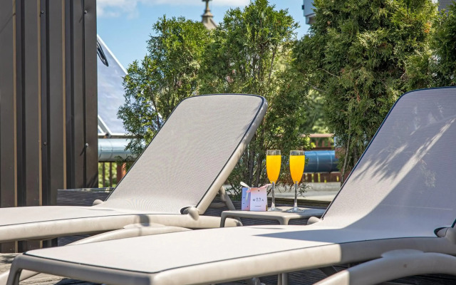 Mana Suites & Sea