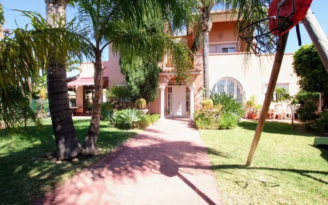 Tess Villa Andalusian Sun
