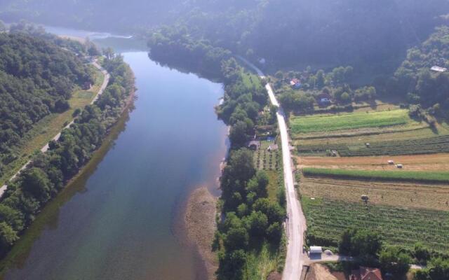 River Drina Small House