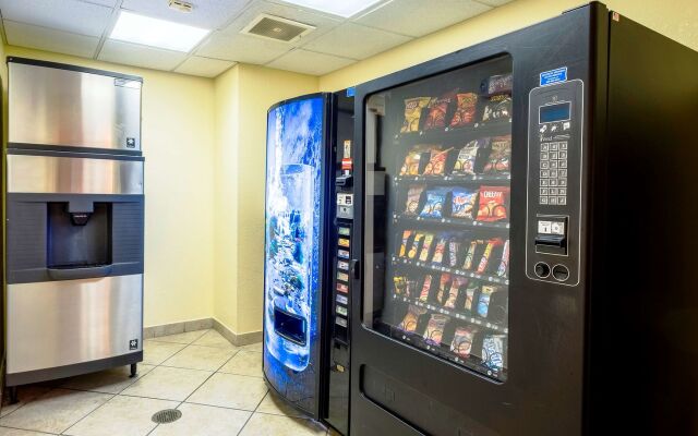 Red Roof Inn PLUS+ Danville, KY