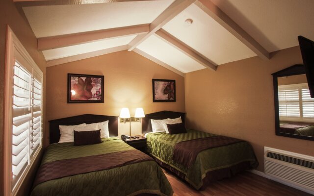 Tri Valley Inn & Suites
