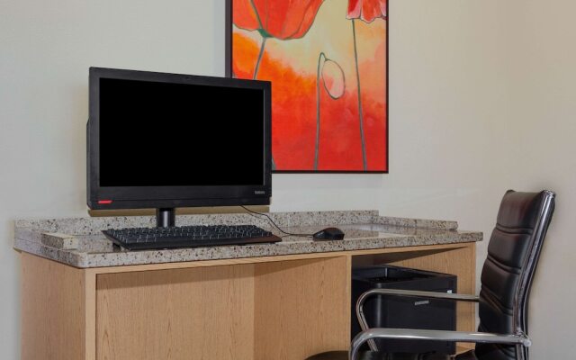 La Quinta Inn & Suites Springdale