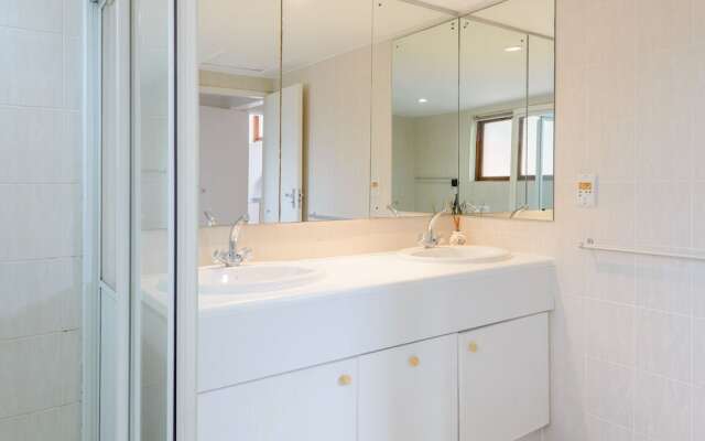 San Lameer Villa Rentals 10303