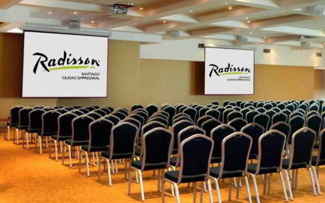 Radisson Ciudad Empresarial