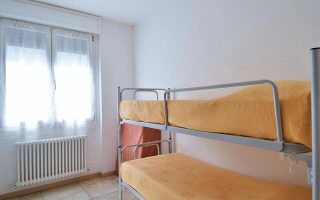 Snug apartment in Dervio with balcony or terrace