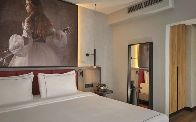 Radisson RED Berlin Kudamm