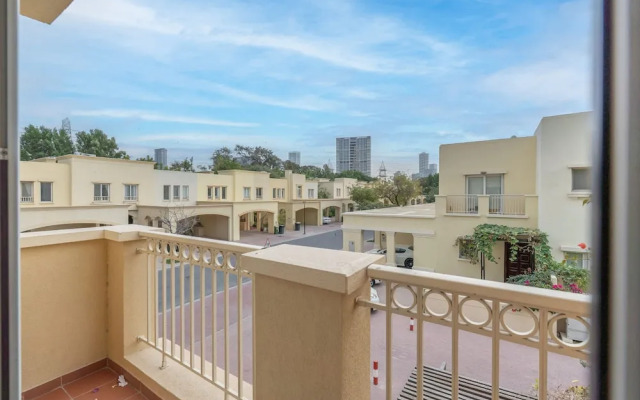 Tranquil 3BR Villa in Springs Community - Sleeps 7