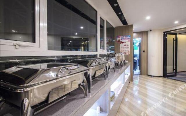 Ruisite Hotel (Shijiazhuang Zhaiying South Street Sky Garden)