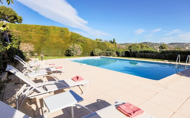 Villa Pibonson VI4194 by Riviera Holiday