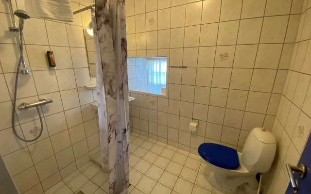 Sostrup Slot og Kloster