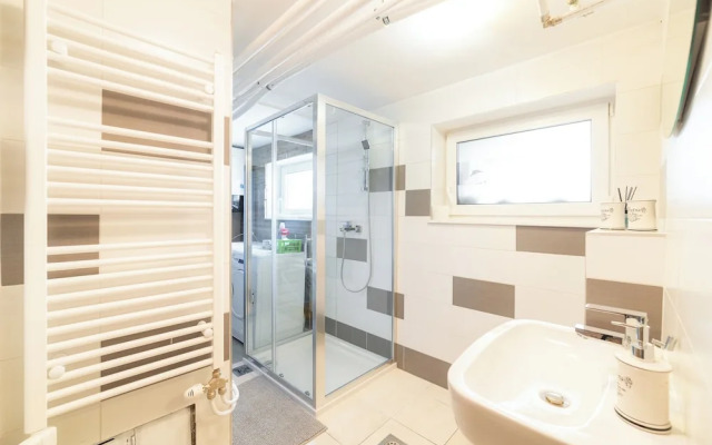 Bah Apartment