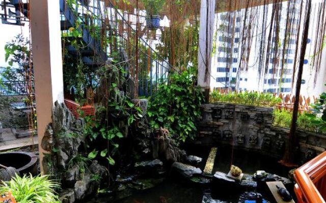 Yinjia Hotel