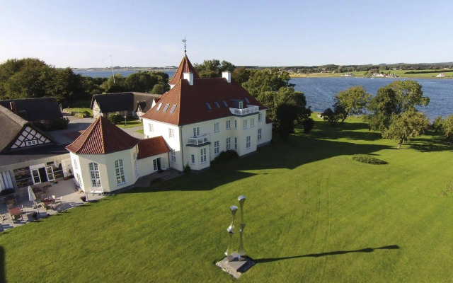 Gl. Avernæs Sinatur Hotel & Konference