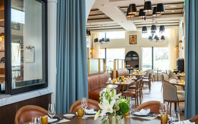 The Benson Hotel & Faculty Club