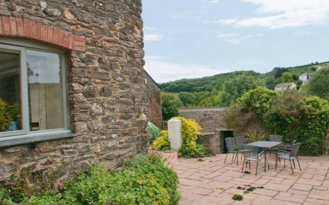 Orchard Barn