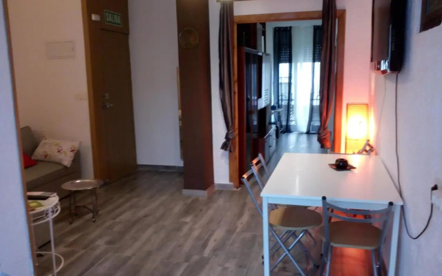 Lola Apartment Encorts