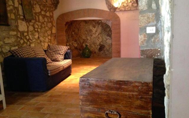 Stone House Ilovemajella