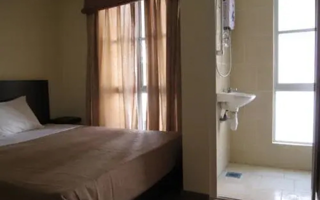 Costa Guesthouse and Spa