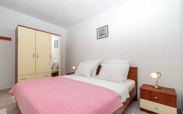 House Green Side Sunset