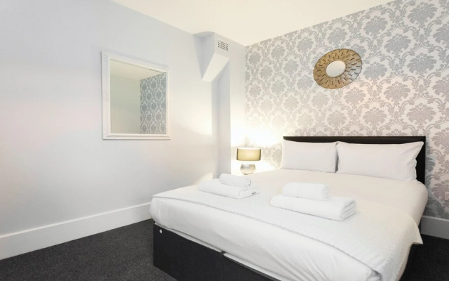 Platinum Apartments near Angel Station 9989