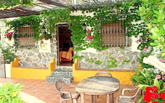 Charming Cottage in Loja with Private Pool
