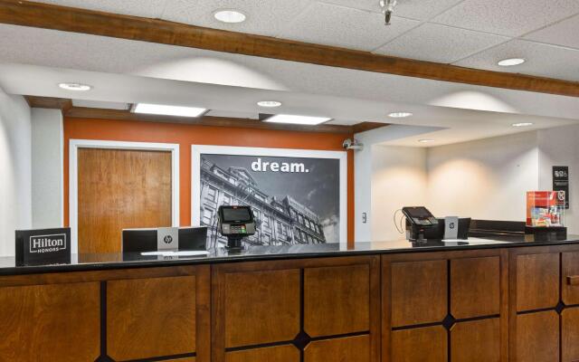 Hampton Inn Memphis-Poplar