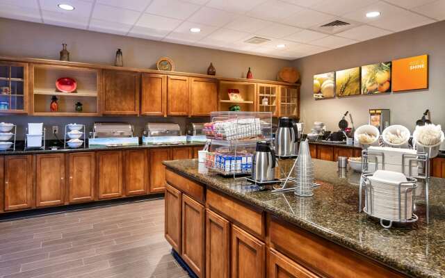 Comfort Suites Goodyear - West Phoenix