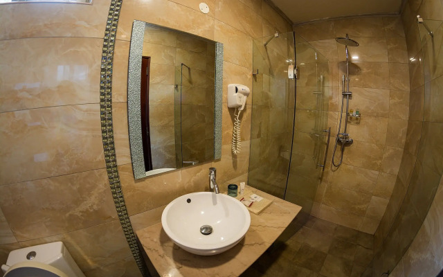 Imperial Heights Hotel, Entebbe