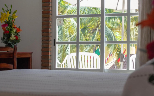 Hotel Castillo Huatulco & Beach Club