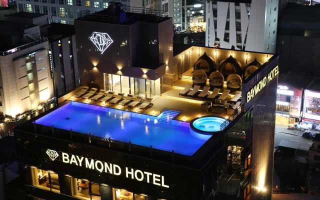 Baymond Hotel