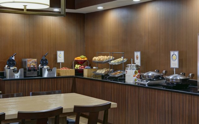 Fairfield Inn & Suites by Marriott Detroit Farmington Hills