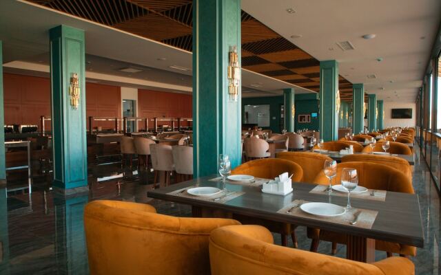 ARCHAZOR Mountain Resort