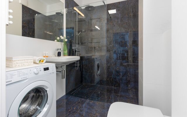 Warsaw Bonifraterska by Renters