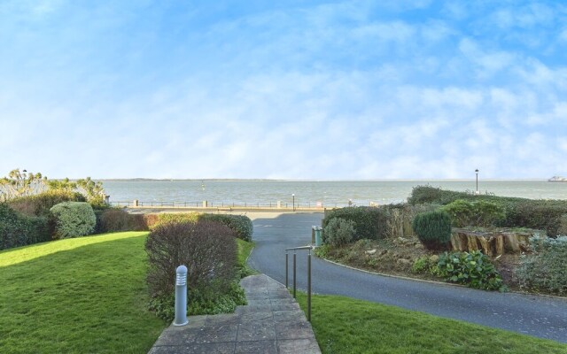 Seafront Quay West Apartments