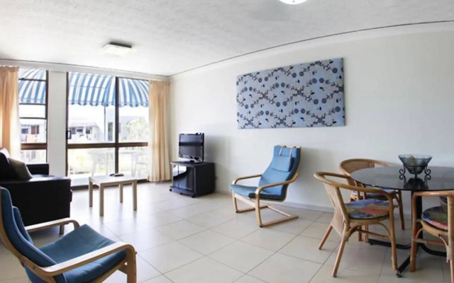 Headland Tropicana