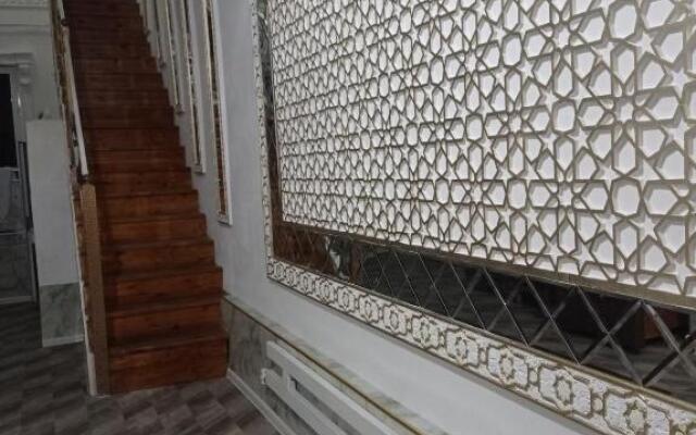 Hotel Guest House GOLDEN DEGREZ