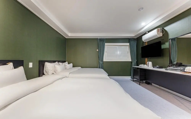 Cheongju Hotel Namuneulbo